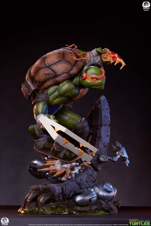 Teenage Mutant Ninja Turtles Legends Michelangelo Deluxe 1/3 Scale Limited Edition Statue Gallery Image 19