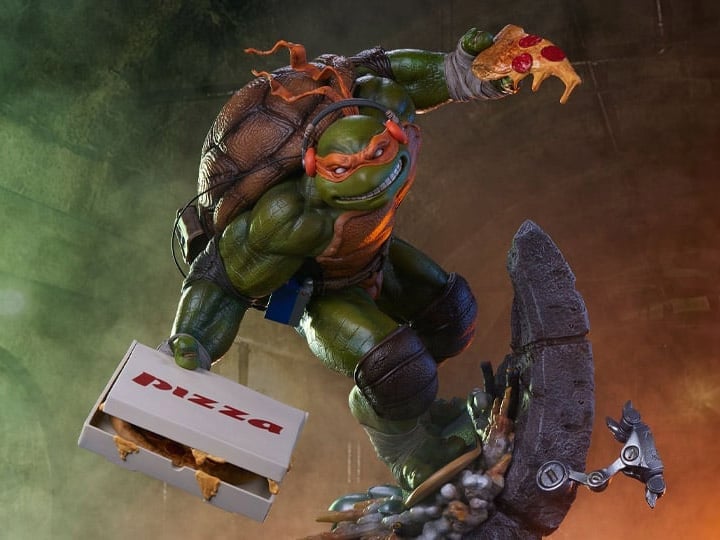 Teenage Mutant Ninja Turtles Legends Michelangelo Deluxe 1/3 Scale Limited Edition Statue Gallery Image 1