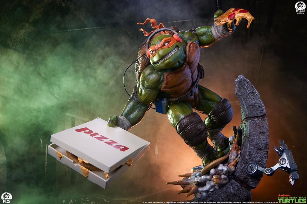 Teenage Mutant Ninja Turtles Legends Michelangelo Deluxe 1/3 Scale Limited Edition Statue Gallery Image 8
