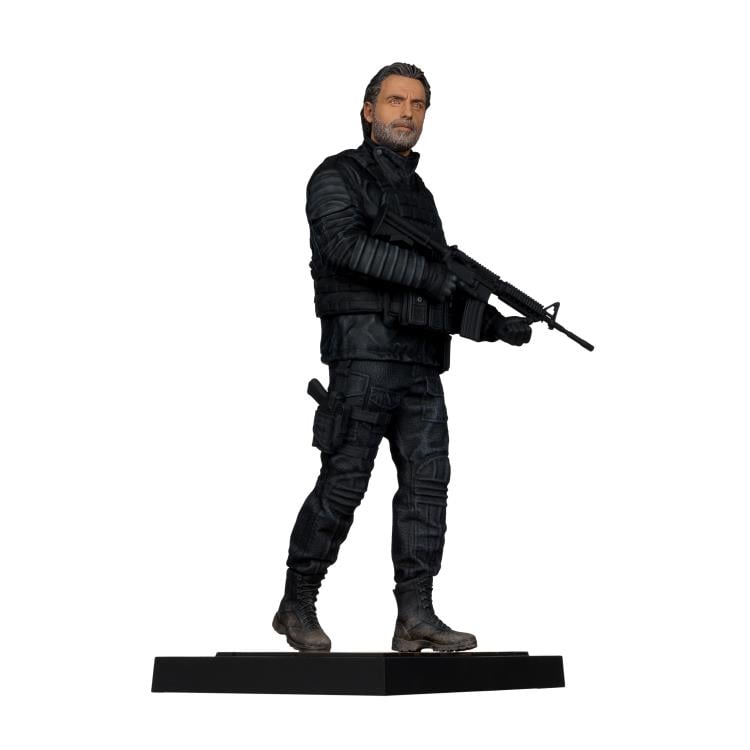 The Walking Dead: The Ones Who Live Rick Grimes Deluxe 1/6 Scale Limited Edition Statue Gallery Image 6