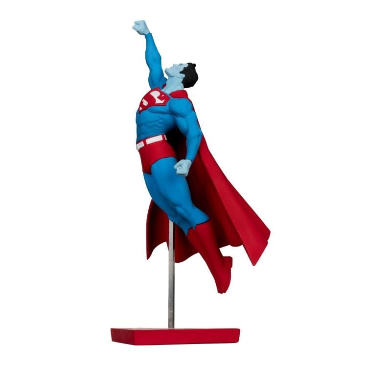 DC Comics Superman Red and Blue 1/10 Scale Limited Edition Statue (Gary Frank) Gallery Image 7