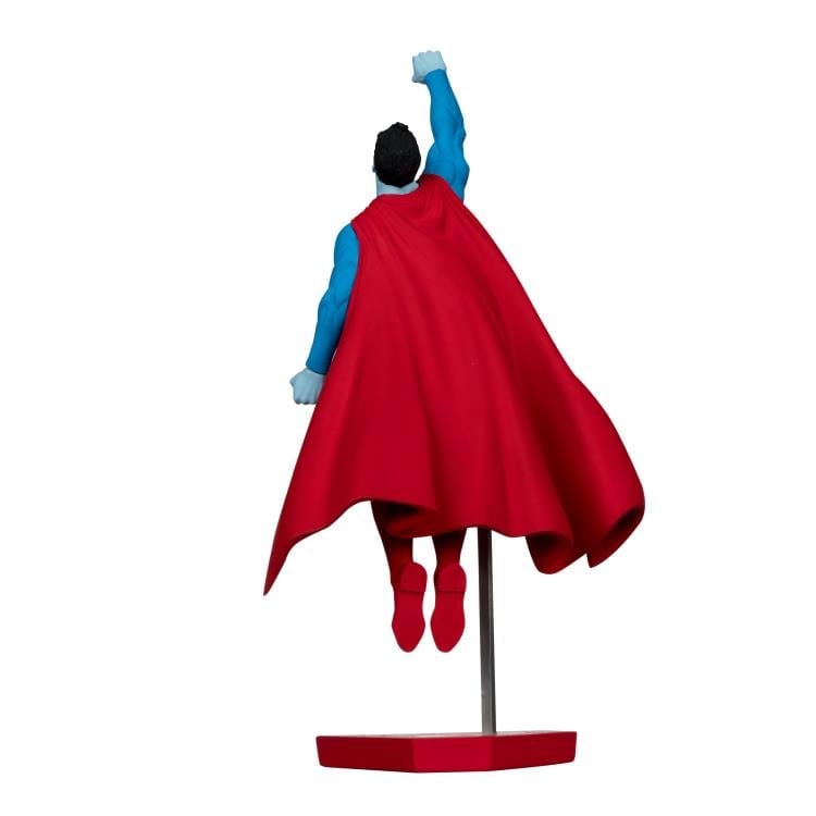 DC Comics Superman Red and Blue 1/10 Scale Limited Edition Statue (Gary Frank) Gallery Image 8