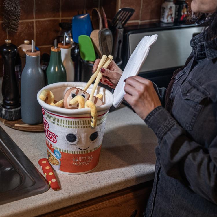 Yummy World x Nissin Cup Noodles Chicken Cup Noodles Interactive Plush Gallery Image 4