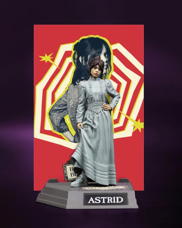 Beetlejuice Beetlejuice Movie Maniacs Astrid 6" Limited Edition Figure Gallery Image 3