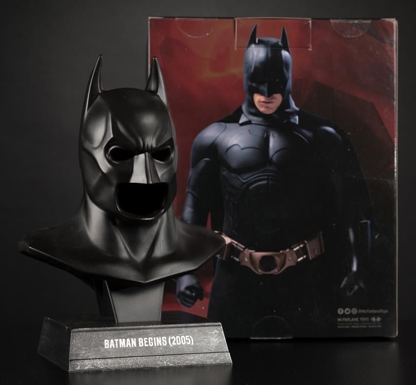 Batman Begins Batman Cowl 1/3 Scale Replica Gallery Image 4