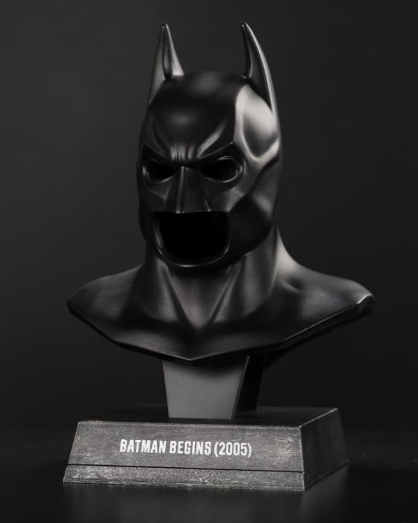 Batman Begins Batman Cowl 1/3 Scale Replica Gallery Image 3