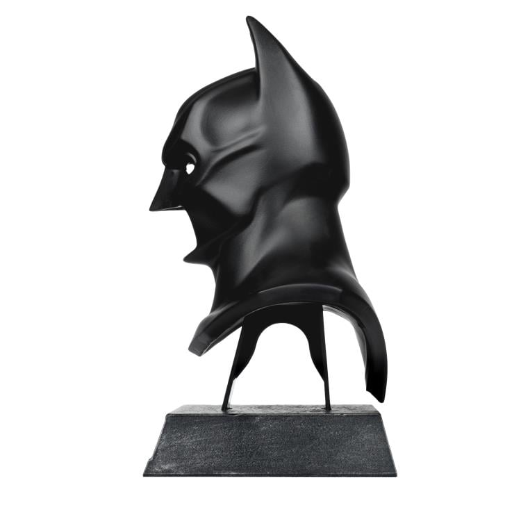 Batman Begins Batman Cowl 1/3 Scale Replica Gallery Image 6
