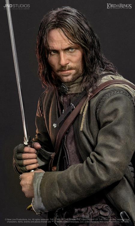The Lord of the Rings Hyperreal Aragorn 1/3 Scale Limited Edition Statue Gallery Image 10