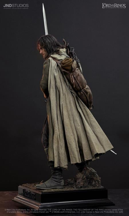 The Lord of the Rings Hyperreal Aragorn 1/3 Scale Limited Edition Statue Gallery Image 7