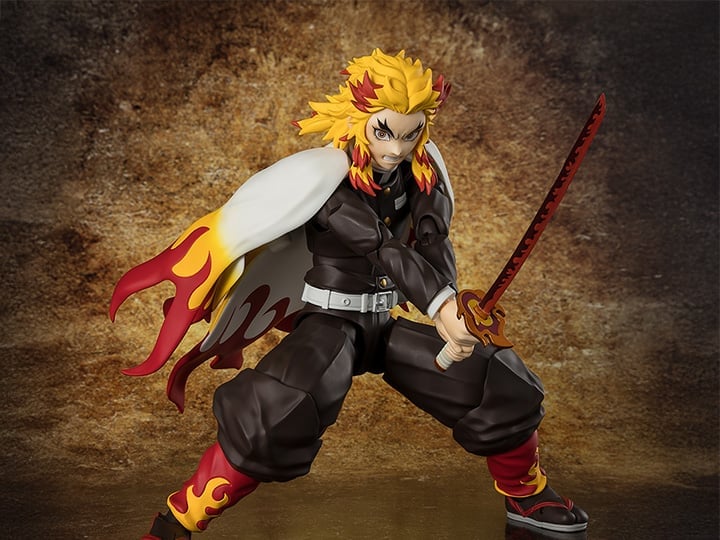 Demon Slayer: Kimetsu no Yaiba S.H.Figuarts Kyojuro Rengoku Action Figure Gallery Image 1