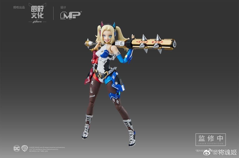 DC Comics DC-03 Harley Quinn (Dual Body) 1/10 Scale Model Kit Gallery Image 4