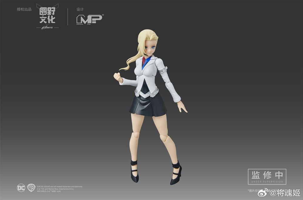 DC Comics DC-03 Harley Quinn (Dual Body) 1/10 Scale Model Kit Gallery Image 8