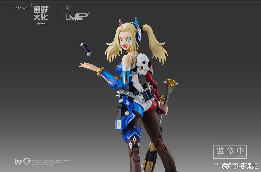 DC Comics DC-03 Harley Quinn (Dual Body) 1/10 Scale Model Kit Gallery Image 7
