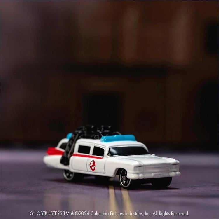 Ghostbusters Nano Scene Hollywood Rides Stay Puft Marshmallow Man with Nano Ecto-1 Gallery Image 9