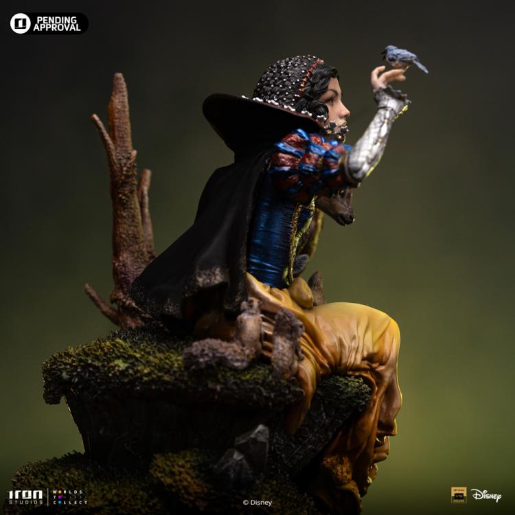 Disney Signatures Snow White (Heather Edwards Ver.) Deluxe 1/10 Art Scale Limited Edition Statue Gallery Image 10