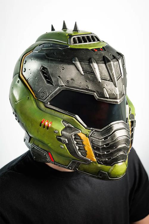 Doom: The Dark Ages Doom Slayer 1/1 Scale Wearable Helmet Bundle Gallery Image 13