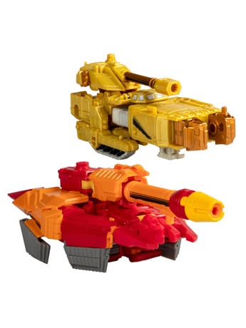 Transformers Generations 40th Anniversary Autobot Flame & Emirate Xaaron (Comic Edition) Exclusive Two-Pack Gallery Image 2