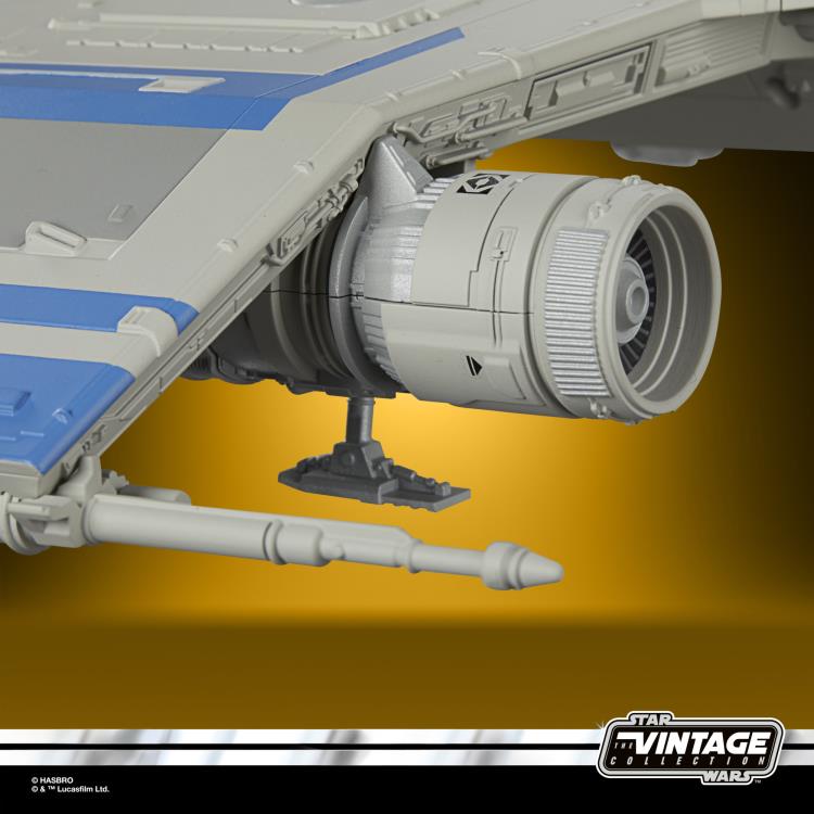 Star Wars: The Vintage Collection New Republic E-Wing & KE4-N4 Exclusive Figure & Vehicle Set (Ahsoka) Gallery Image 7