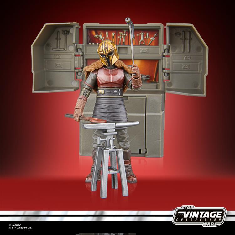 Star Wars: The Vintage Collection The Armorer's Forge Exclusive Playset (The Mandalorian) Gallery Image 10
