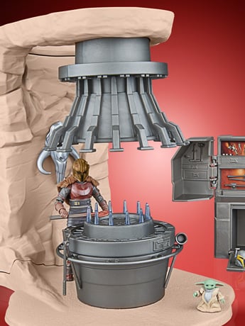 Star Wars: The Vintage Collection The Armorer's Forge Exclusive Playset (The Mandalorian) Gallery Image 2