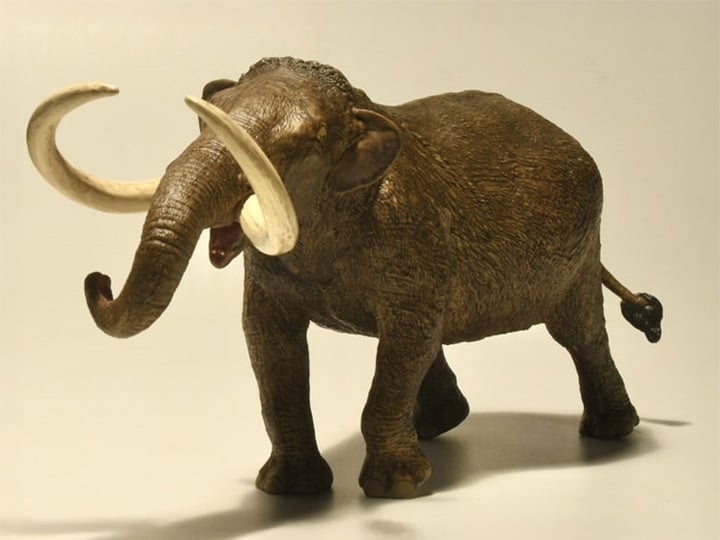 American Mastodon 1/35 Scale Replica Gallery Image 1