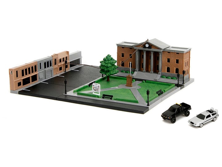 Back to the Future Nano Scene Hollywood Rides Hill Valley Courthouse Scene with 2 Vehicles Gallery Image 1