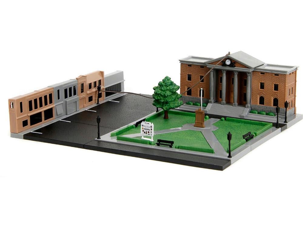Back to the Future Nano Scene Hollywood Rides Hill Valley Courthouse Scene with 2 Vehicles Gallery Image 4