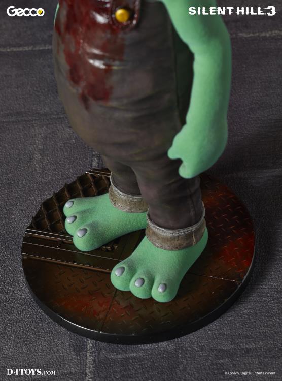 Silent Hill 3 Robbie the Rabbit (Green Version) 1/6 Scale Statue Gallery Image 22