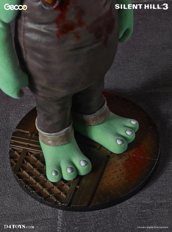 Silent Hill 3 Robbie the Rabbit (Green Version) 1/6 Scale Statue Gallery Image 24