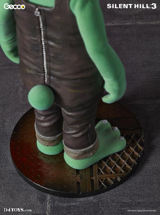 Silent Hill 3 Robbie the Rabbit (Green Version) 1/6 Scale Statue Gallery Image 21