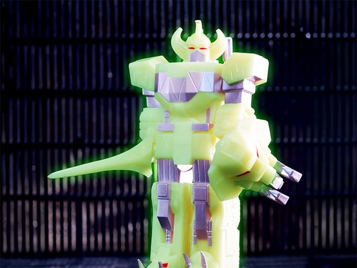 Mighty Morphin Power Rangers ReAction Megazord (Lightning Glow) Action Figure Gallery Image 1