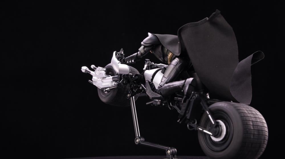 The Dark Knight Bat-Pod 1/12 Scale Limited Edition Model Kit