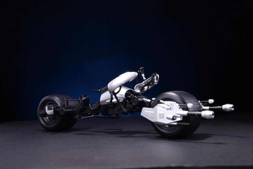 The Dark Knight Bat-Pod 1/12 Scale Limited Edition Model Kit
