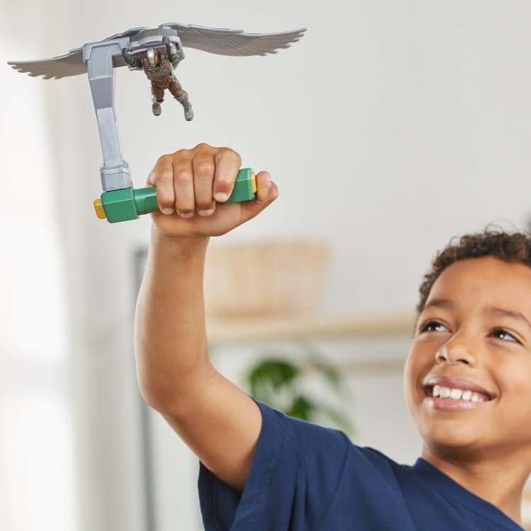 Captain America: Brave New World Epic Hero Series 4" Marvel's Falcon Flight Control Action Figure with Accessory Gallery Image 3