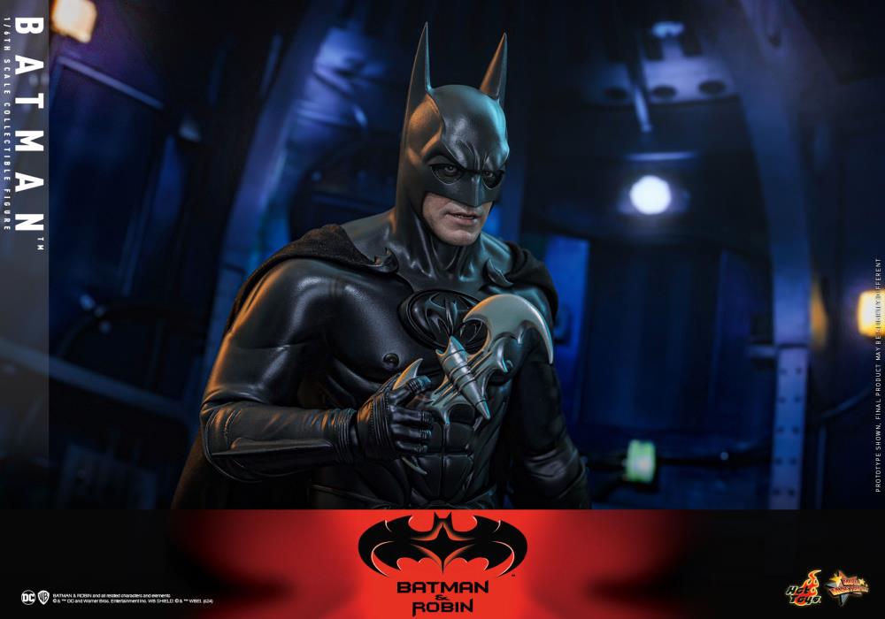 Batman & Robin MMS786 Batman 1/6th Scale Collectible Figure