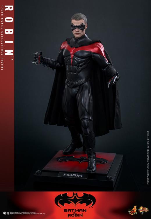 Batman & Robin MMS787 Robin 1/6th Scale Collectible Figure Gallery Image 4