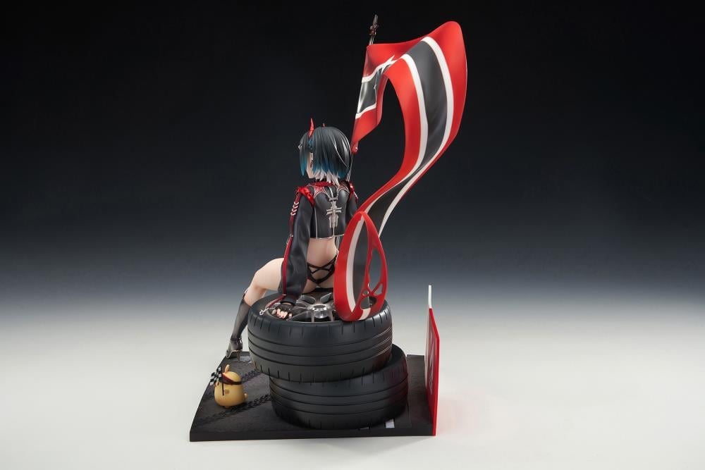 Azur Lane Ulrich von Hutten (Ignition Matrician) 1/7 Scale Figure (With Bonus) Gallery Image 13