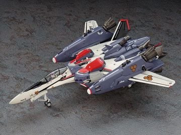 プラモデル完成機　1/72　VF-25F/S　SUPER MESSIAH Macross Frontier VF-25F/S Super Messiah 1/72 Scale Model Kit