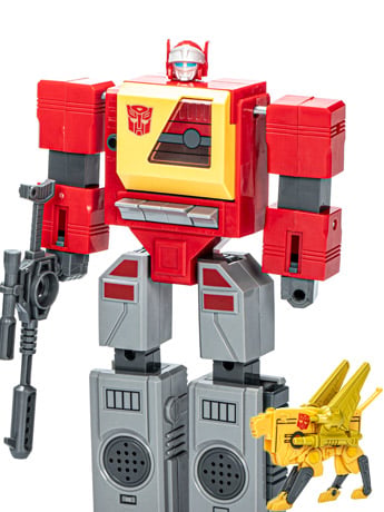 Transformers Retro G1 40th Anniversary Blaster & Steeljaw Exclusive Action Figure Set Gallery Image 2