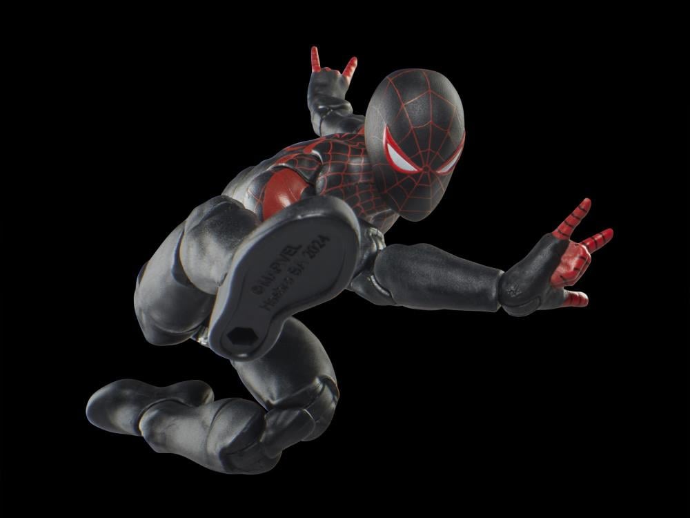 Miles Morales Ultimate Spider-Man #1 Marvel Legends Miles Morales Action Figure Gallery Image 6