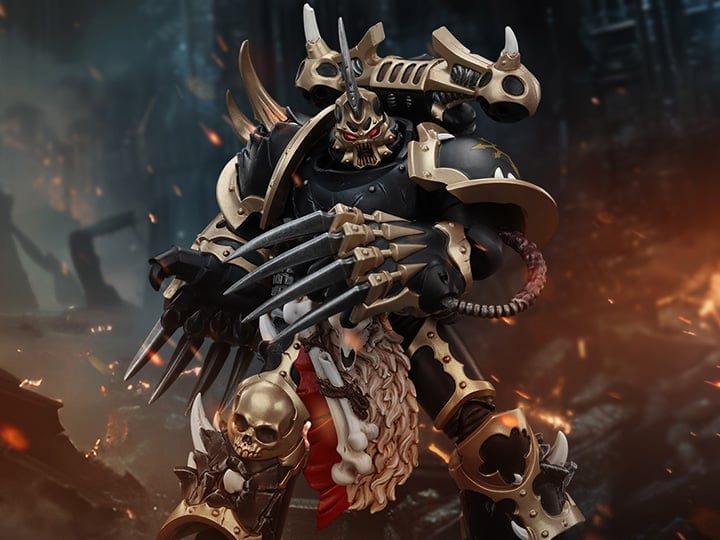 Warhammer 40K Chaos Space Marines Black Legion Chosen with Lightning Claws 1/18 Scale Action Figure Gallery Image 1