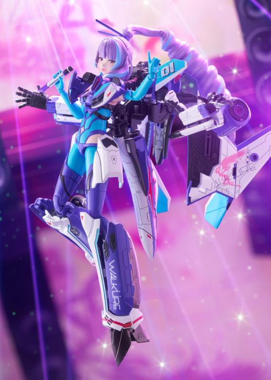Macross Delta V.F.G. VF-31J Siegfried Mikumo Guynemer Model Kit Gallery Image 23