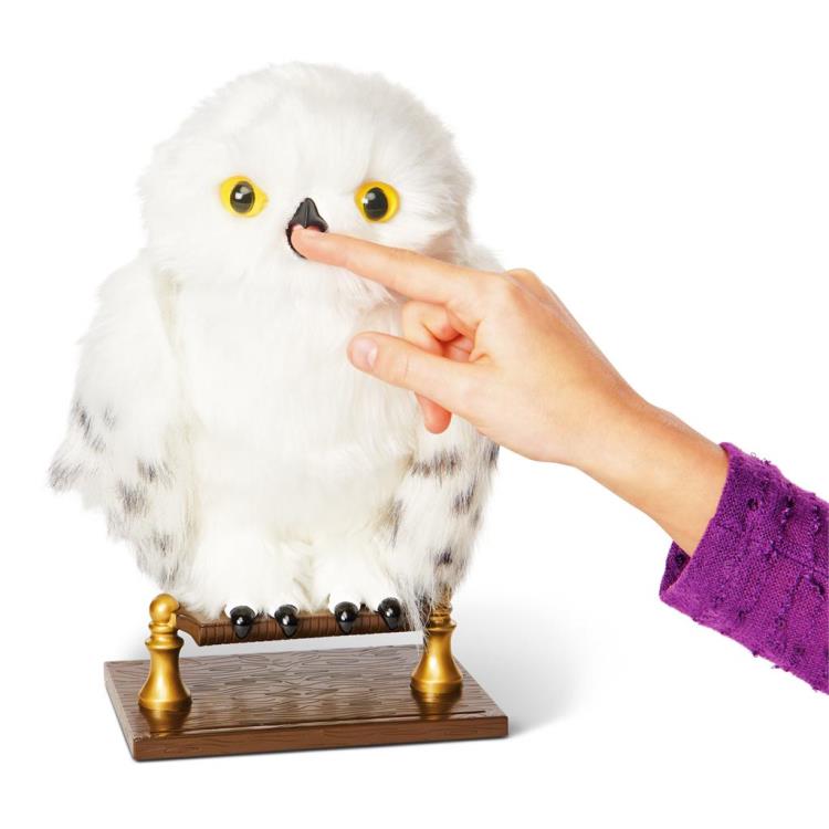Harry Potter Wizarding World Enchanting Hedwig Gallery Image 5