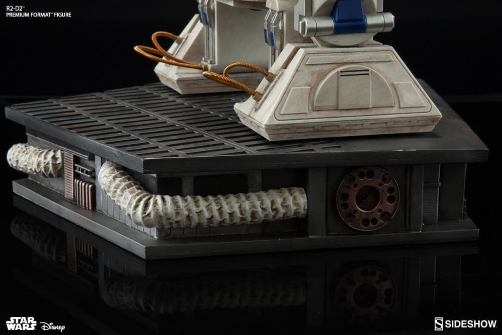 Star Wars Premium Format R2-D2 Gallery Image 12