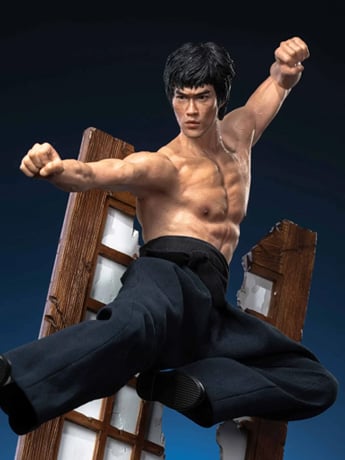 Bruce Lee Flying-Kick Statue