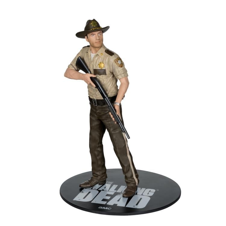 The Walking Dead (TV Series) Rick Grimes 1/8 Scale Posed Figure Gallery Image 11