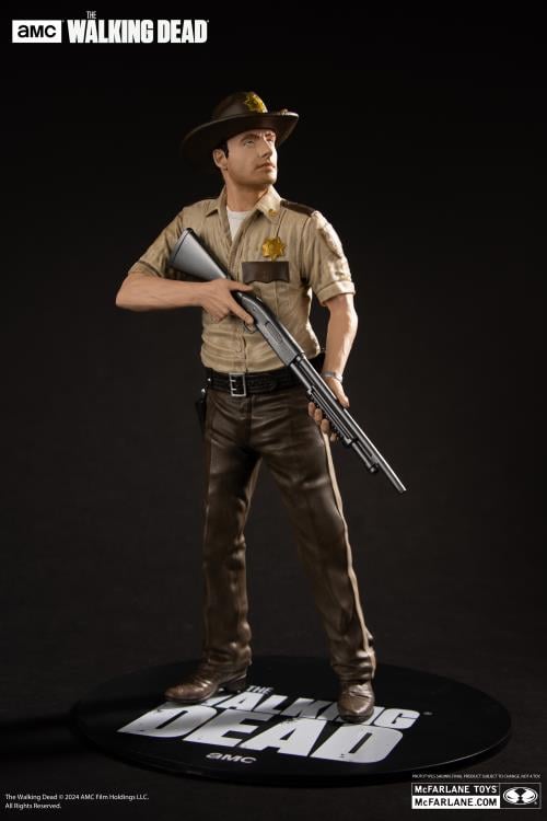The Walking Dead (TV Series) Rick Grimes 1/8 Scale Posed Figure Gallery Image 6