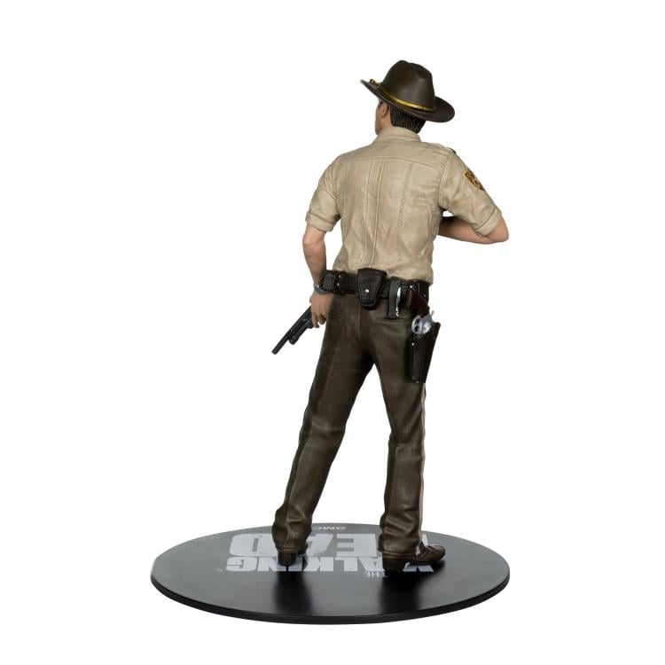The Walking Dead (TV Series) Rick Grimes 1/8 Scale Posed Figure Gallery Image 15