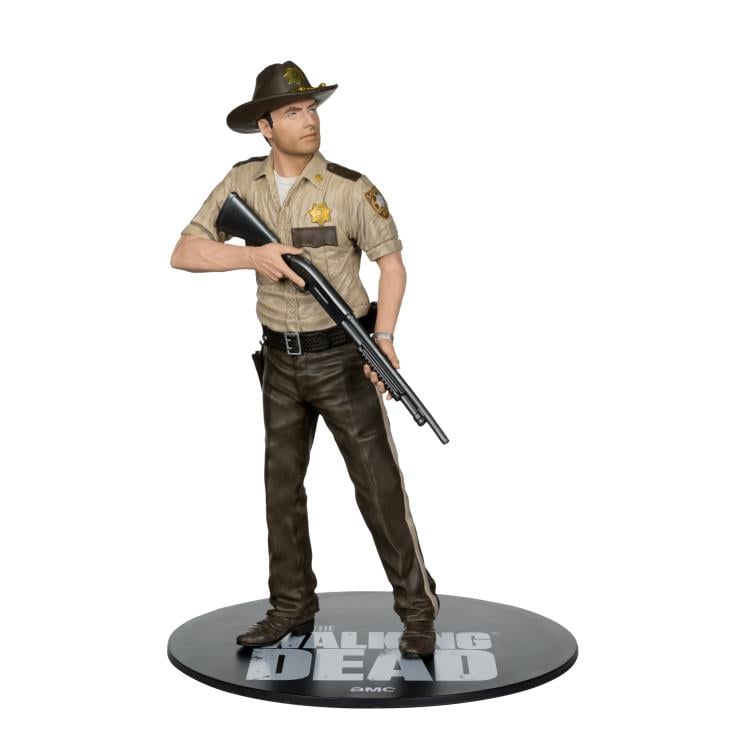 The Walking Dead (TV Series) Rick Grimes 1/8 Scale Posed Figure Gallery Image 13