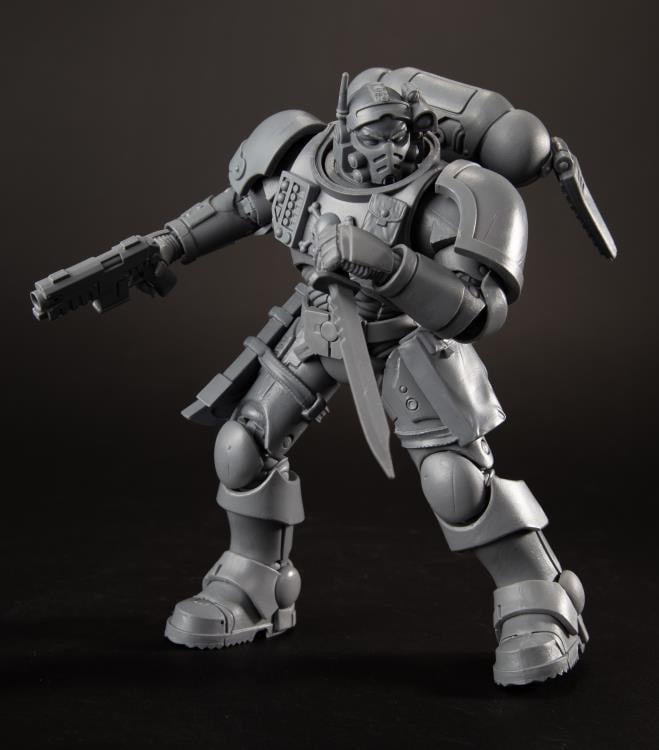 Warhammer 40,000 Ultramarines Lieutenant in Phobos Armor (Artist Proof) Action Figure Gallery Image 7